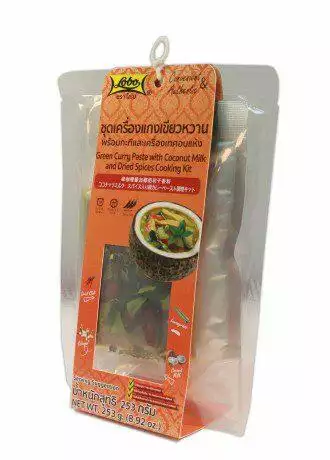 Lobo -Green Curry Paste with Coconut Milk and Dried Spices Cooking Kit